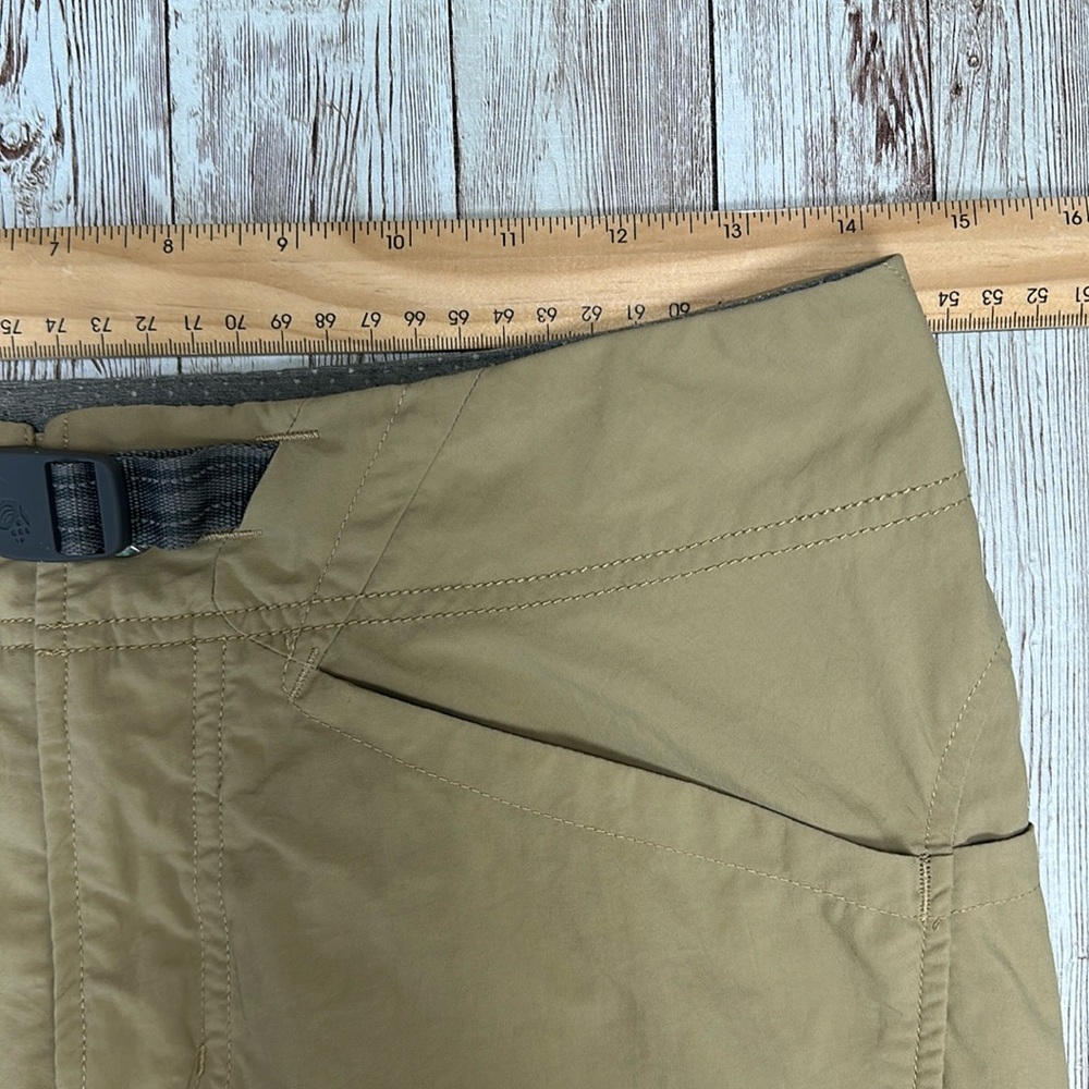 Mountain Hardware Women's Belted Cargo Shorts sz 4 Tan Nylon Hiking Outdoor 8” - Picture 14 of 16